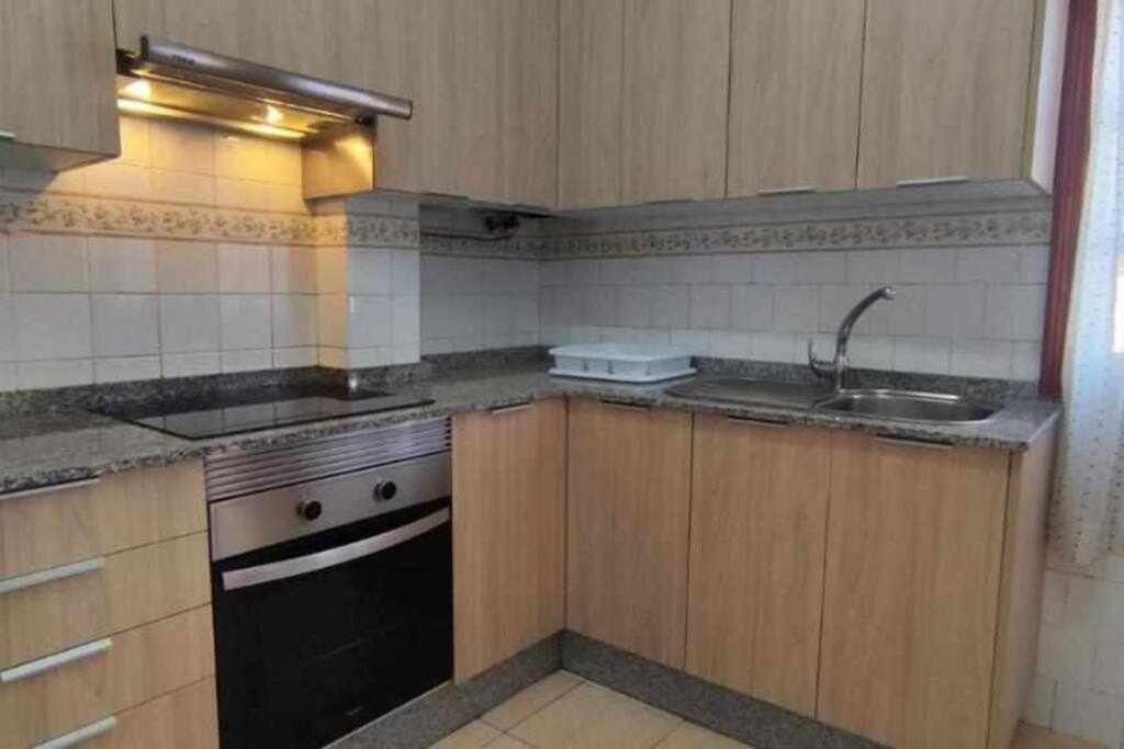 Casa Vigo Samil 1ª Planta Con Jardinヴィラ エクステリア 写真